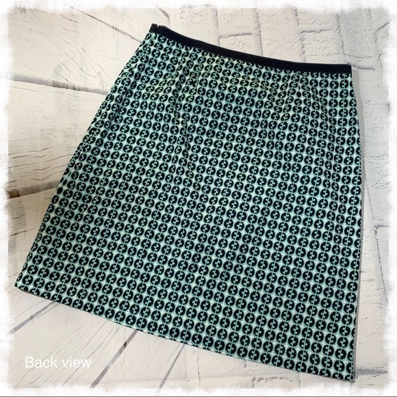 𝅺boden Teal, Navy and White Geometric Print Skirt - Picture 2 of 6